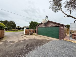 Photo 15- click for photo gallery